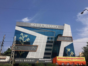 Hotel Bharat